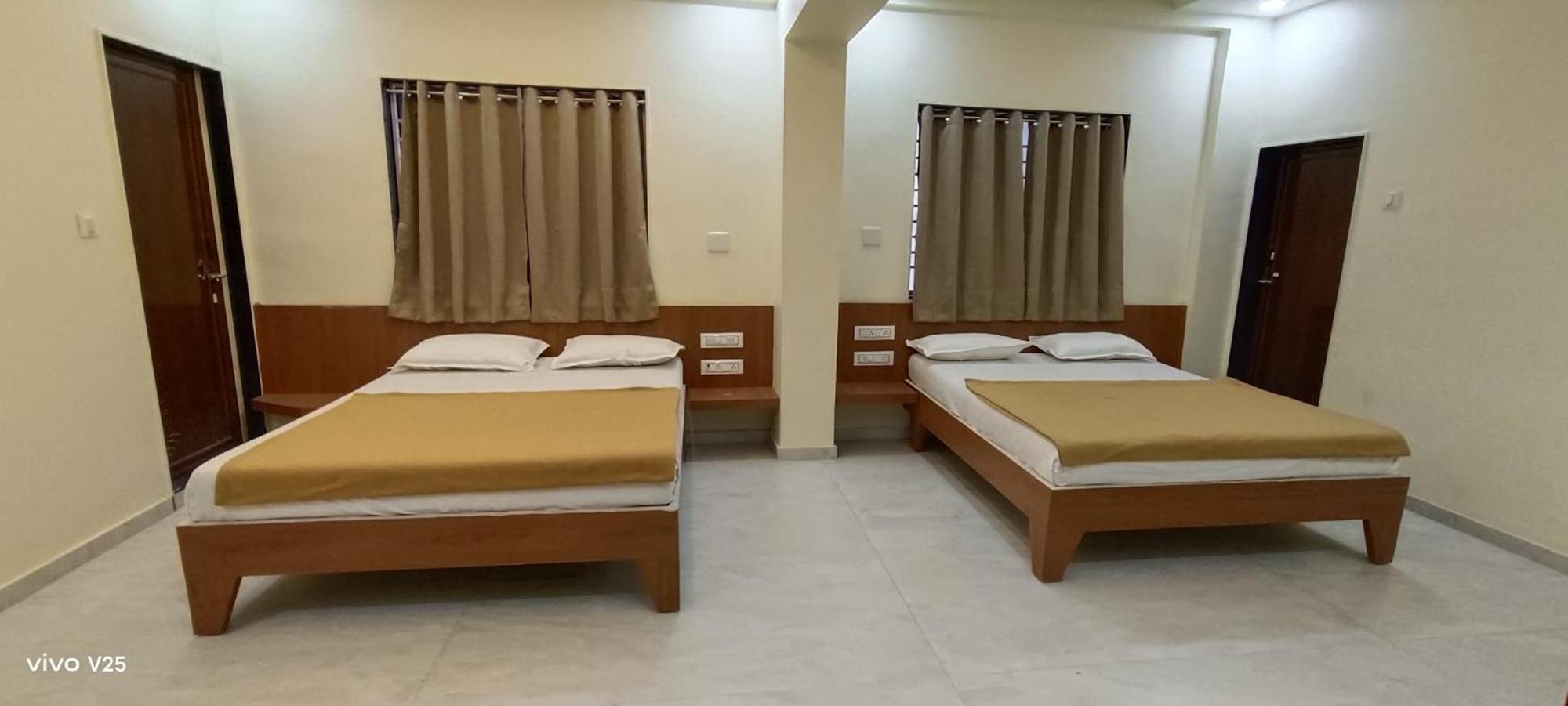 Hotel Tulsi Somnāth 外观 照片